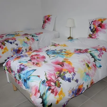Holiday home Le Rouge Gorge A 12 Minutes D'eurexpo *
